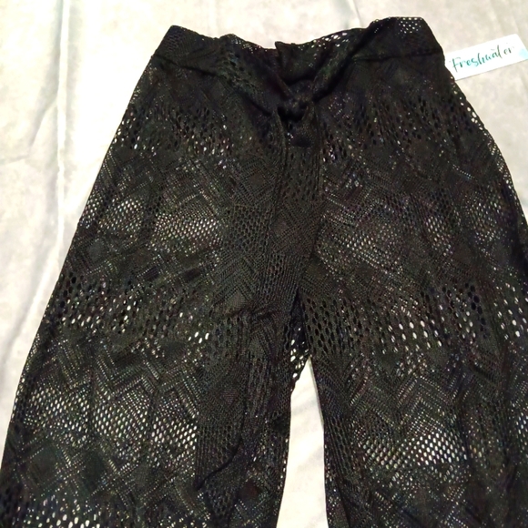 NWT Freshwater Crochet pants - Picture 1 of 9